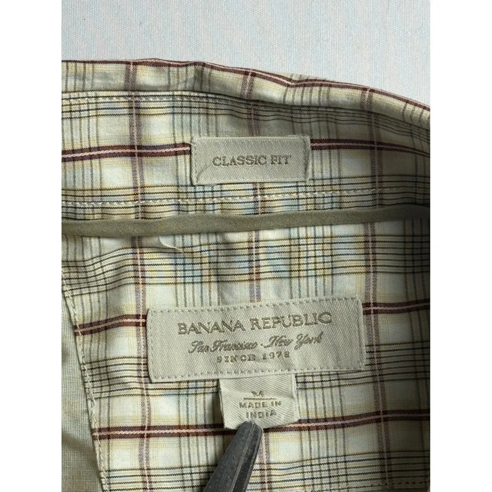 Banana Republic Mens Classic Fit Plaid Button Down Shirt Tan Cotton Size M-2342